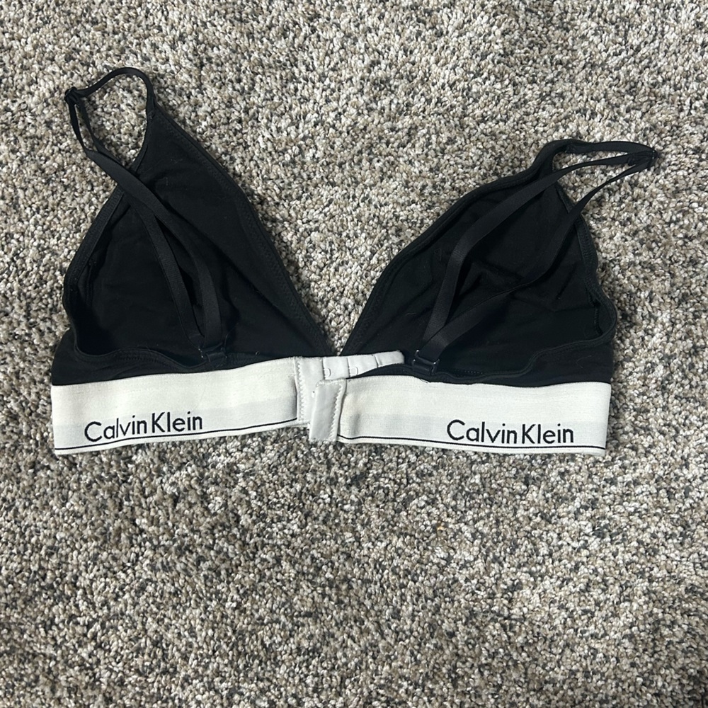 Calvin Klein Bras! - Picture 3 of 10